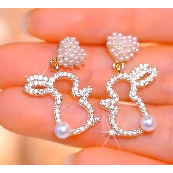 Boutique Jewelry - Rhinestone Bunny Dangle Earrings with Pearl Accent Bunny Tail
